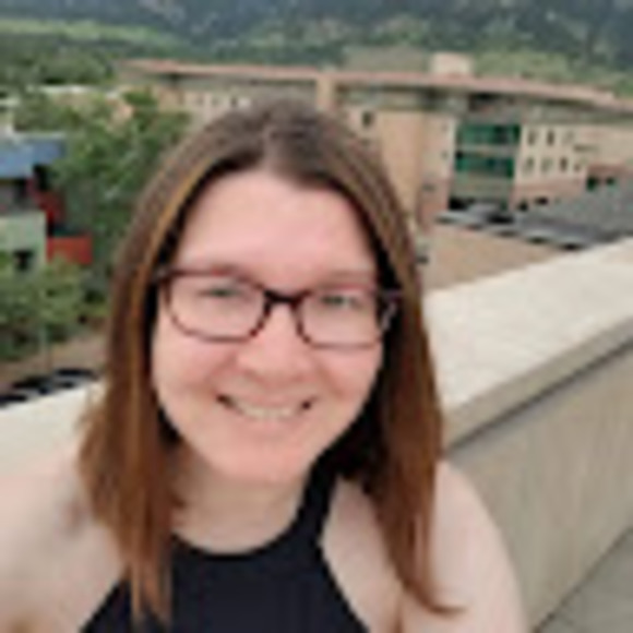 Meet your Posher, Katie - Picture 1 of 1